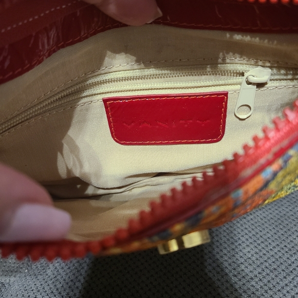 Vanity red and tripical print crossbody - Picture 3 of 6